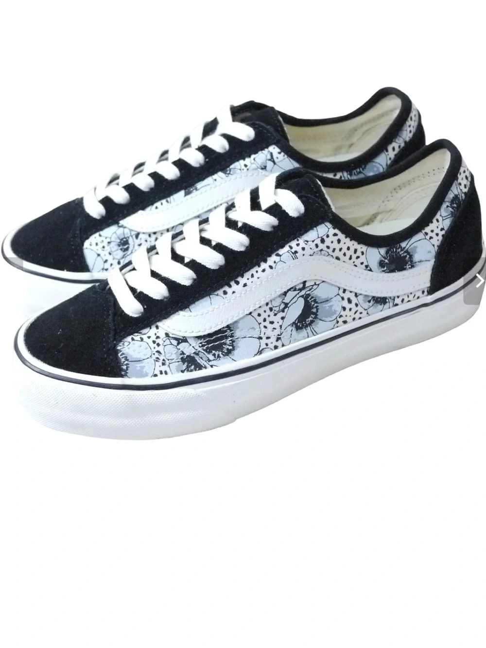 Woman’s Vans Style 36 Deacon VR3 Cush Sneakers Blue & Black Floral Size 9